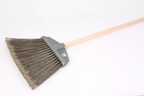 Метла синтетическая плоская с черенком 69-1-009