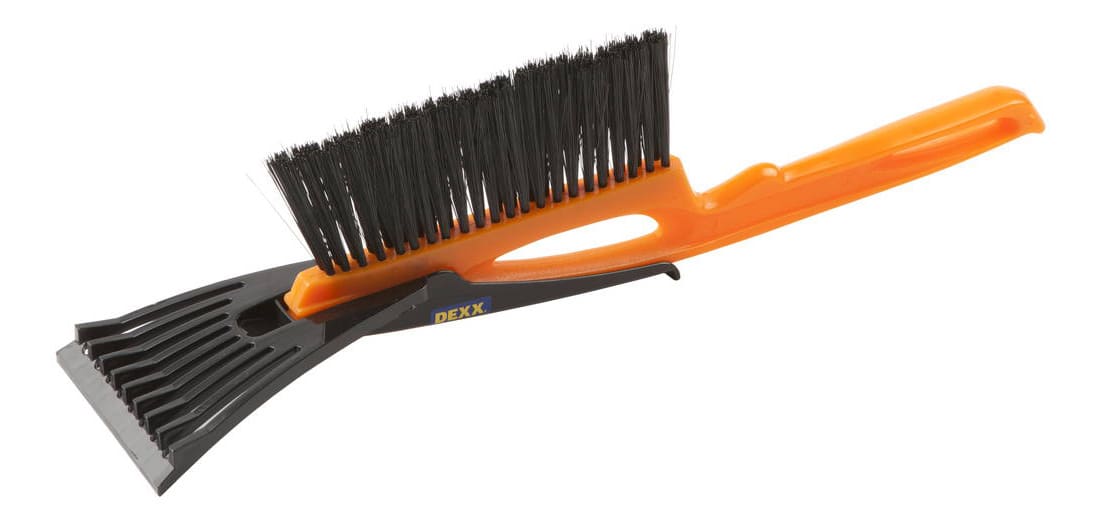 Щетка для снега автомобильная со скребком 540мм DEXX 61035-540